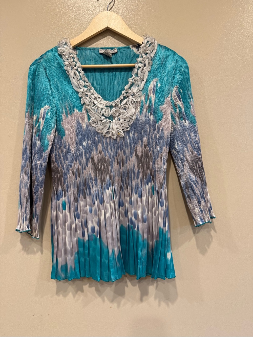 Y2K Stretch Ribbed Tye Die Turquoise Blue Patterned V-Neck Embellished Top